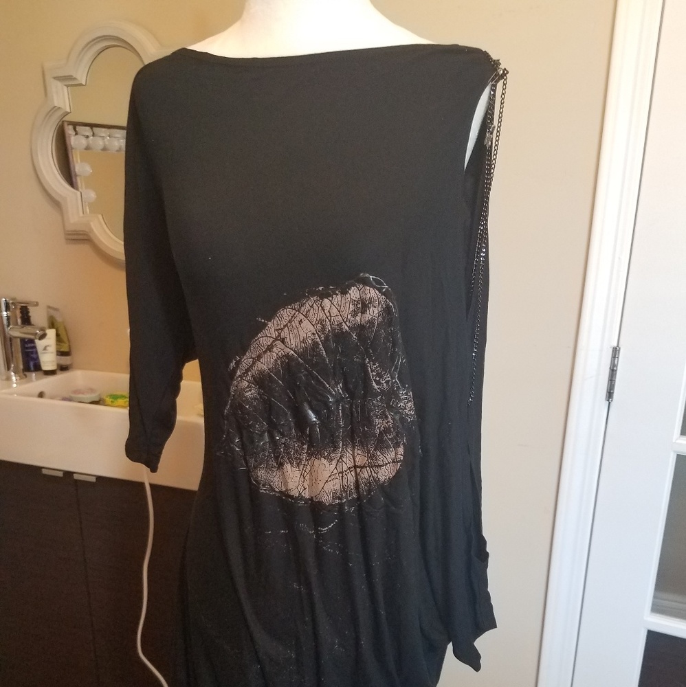 Black Asymmetrical Off-the-shoulder Mini dress